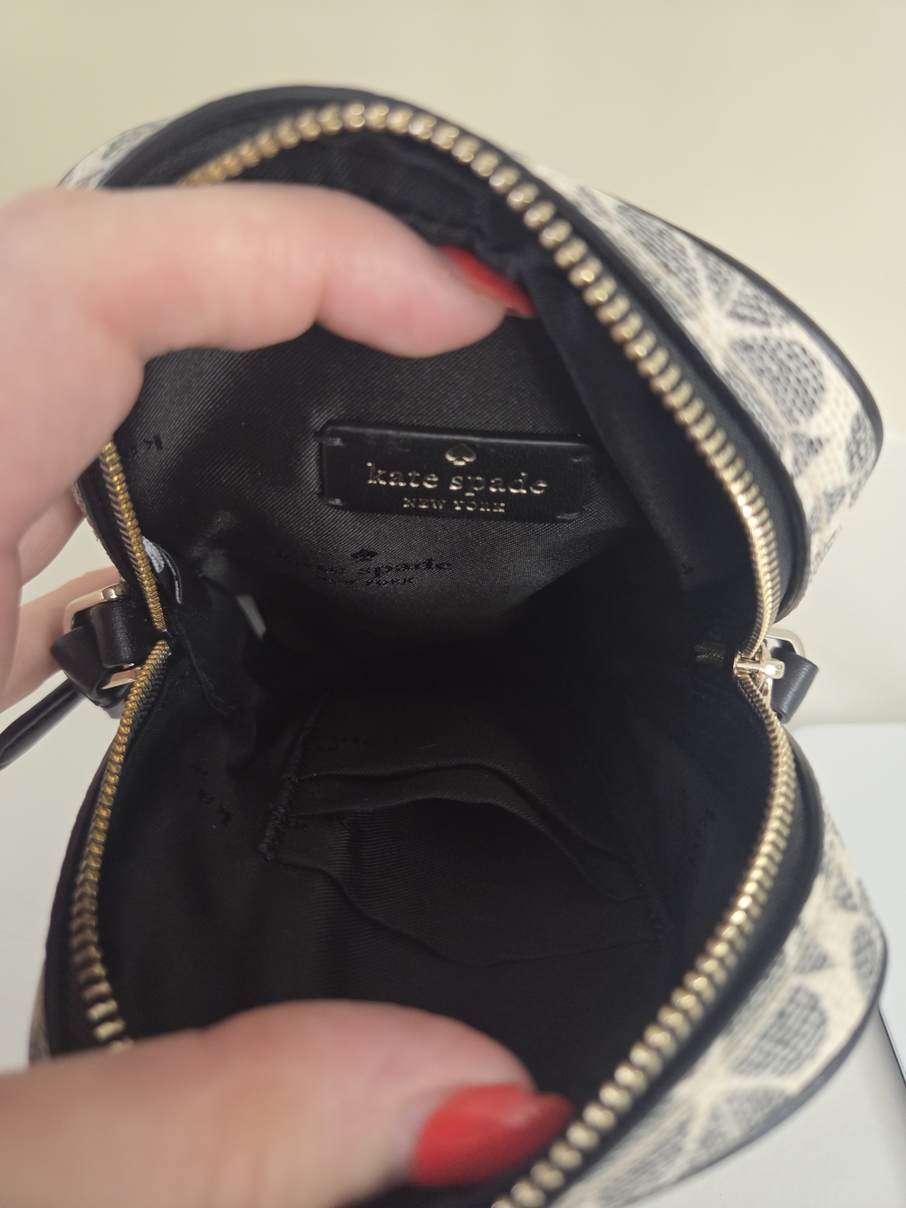 Black and White Floral Crossbody Phone Bag by kate spade - Picture 6 of 6